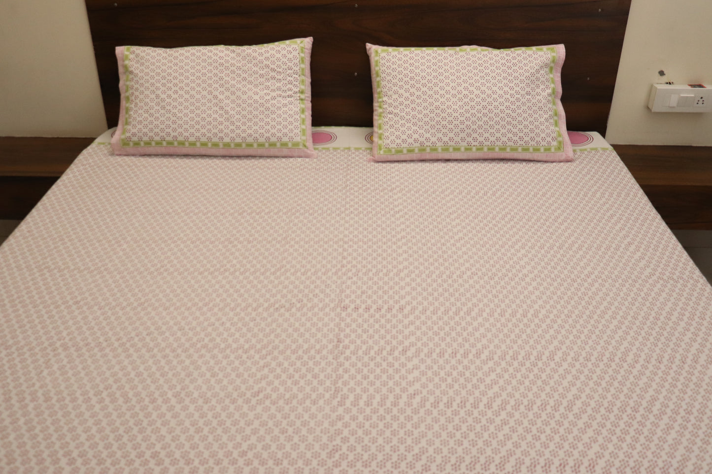 Pink Rangoli Block Print Cotton Bed Sheet with pillow covers set of 2